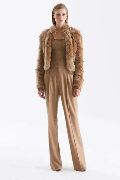 Look 18